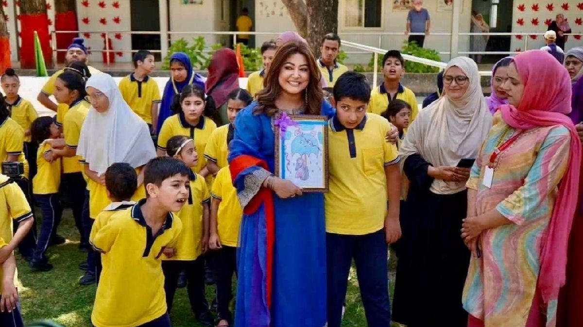 Hina Khan Praises Army Schools and Students in Kashmir’s Baramulla