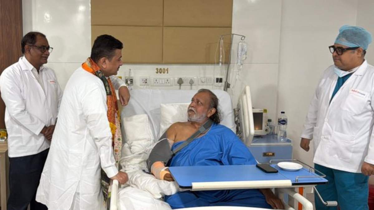 Suvendu Adhikari Visits Mithun Chakraborty at Private Hospital