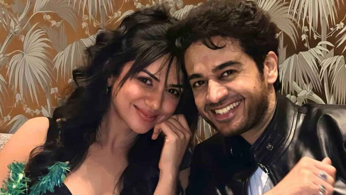 Akanksha Chamola Says She and Gaurav Khanna Haven’t Signed Divorce Papers Yet Due to Work Schedules