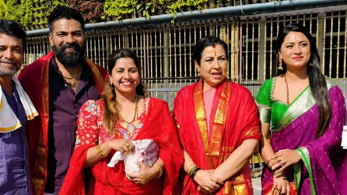 Sandalwood Stars Seek Tirupati Blessings: Tara, Anushree and Deepika Das Offer Special Prayers at Lord Venkateswara Temple