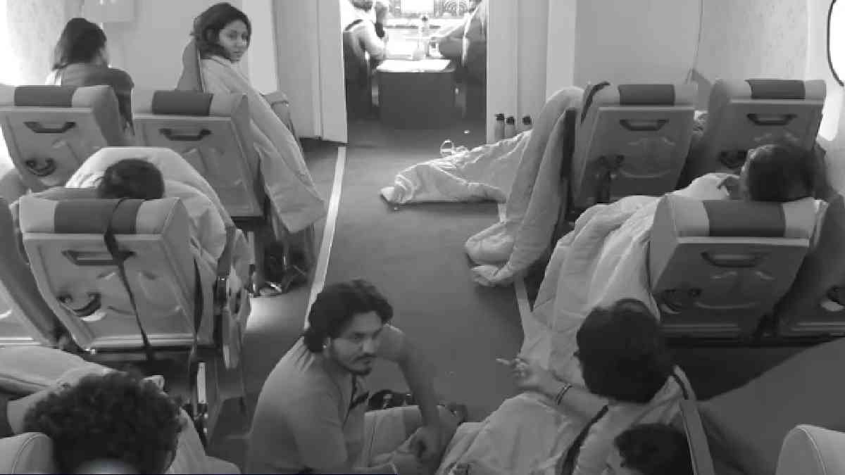 Contestants Unhappy With Sleeping Arrangement