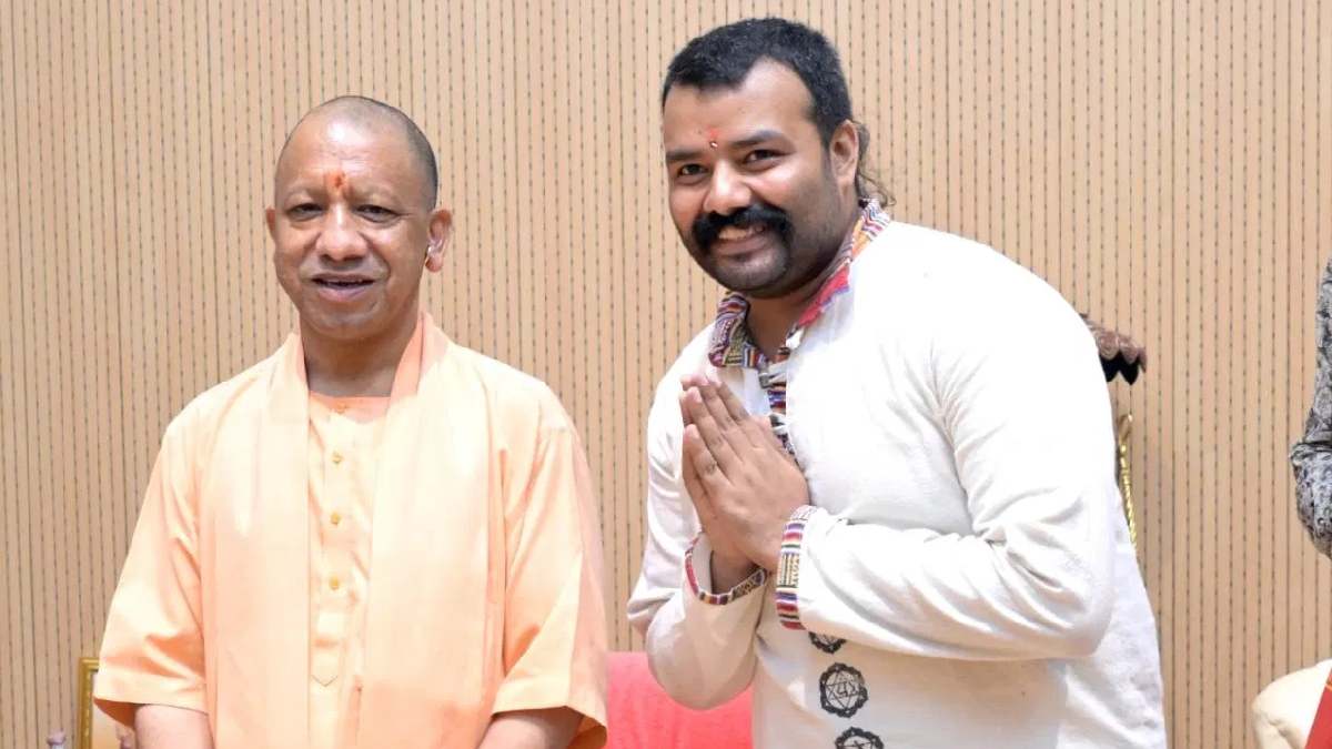Hanuman Ansh Team Meets Yogi Adityanath in Lucknow