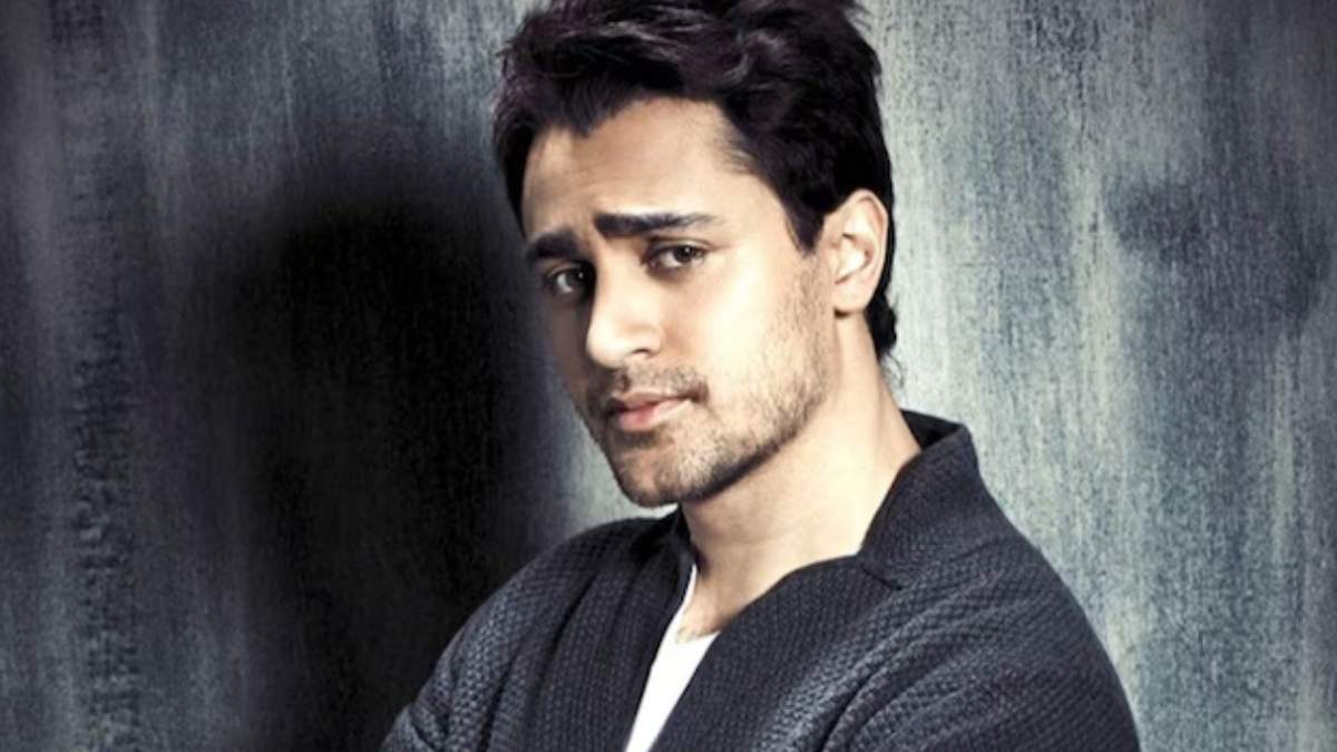 Imran Khan Confirms Comeback After 10 Years With Netflix Rom-Com Adhure Hum Adhure Tum