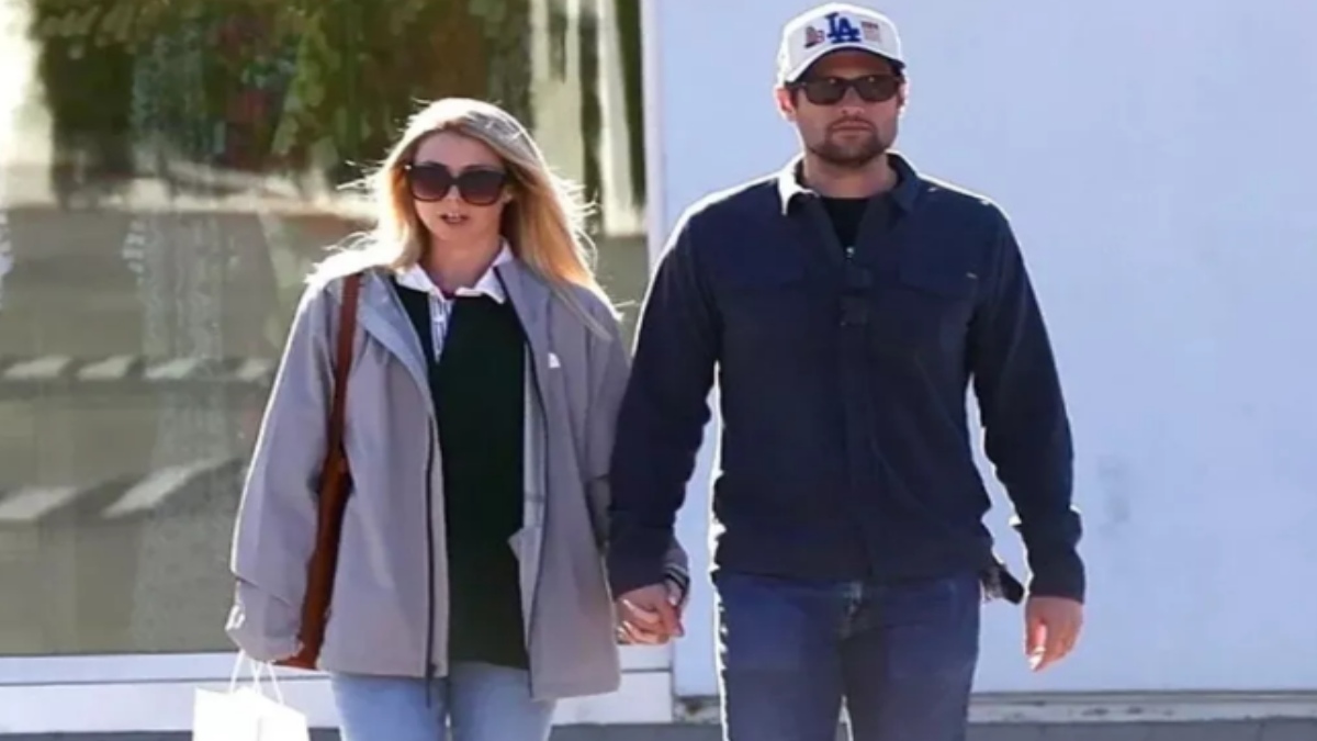 Maria Gilfillan Jake Reiner wife